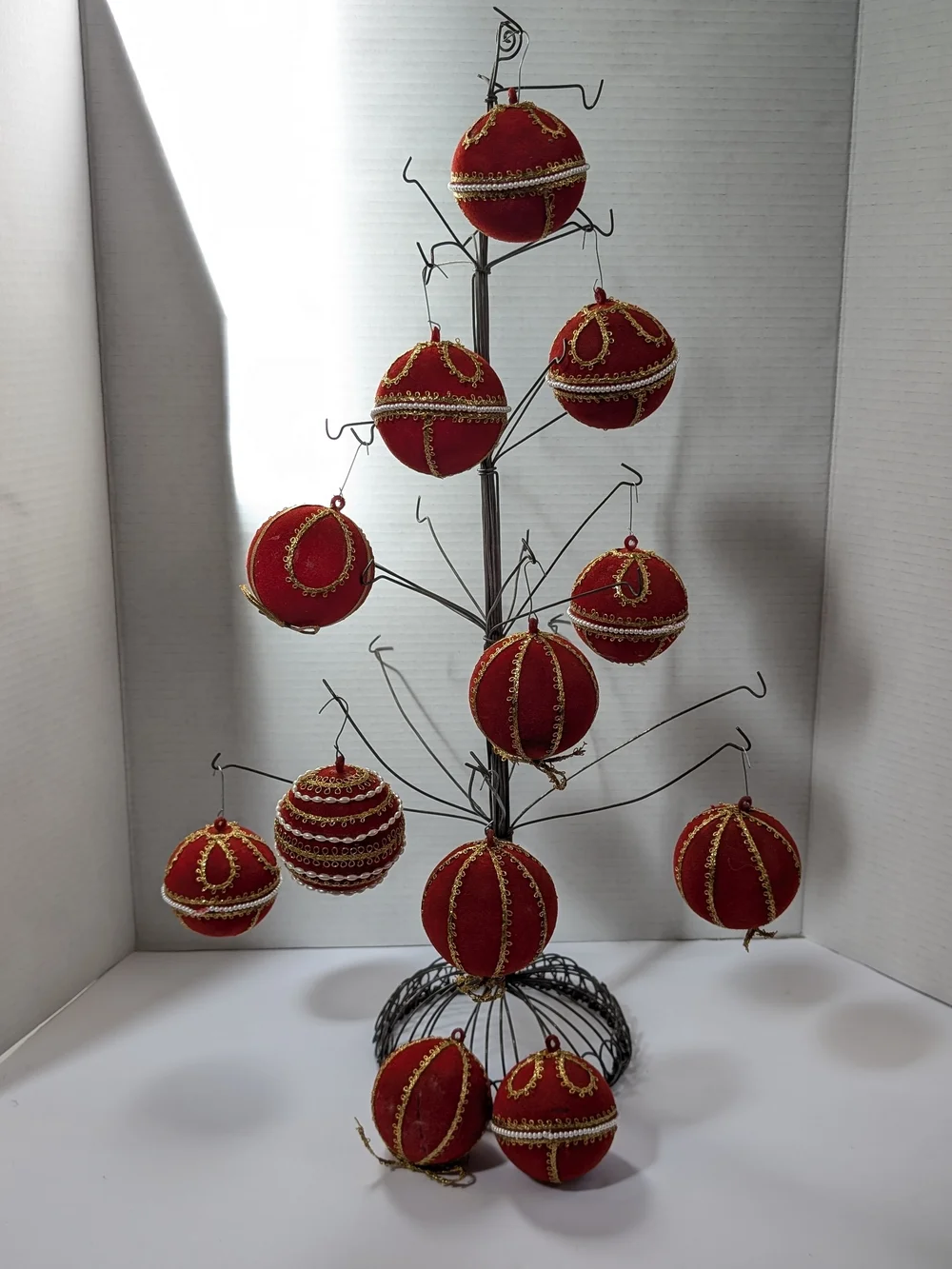 VINTAGE Mr Christmas VELVET/ Felt Covered CHRISTMAS ORNAMENT With Gold Trim